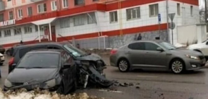 Тройное ДТП в Липецке, которое не захотели оформлять