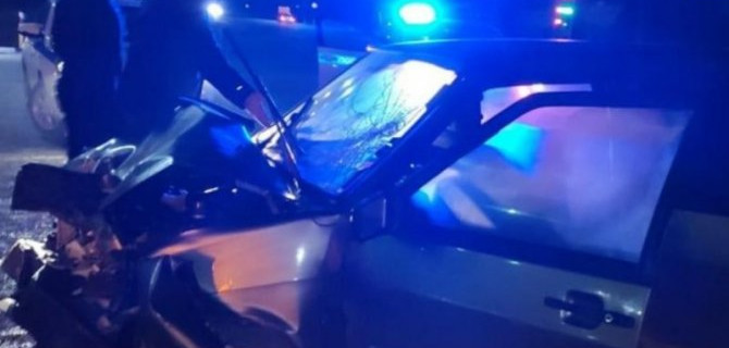 На Ставрополье при столкновении «девятки» с микроавтобусом пострадали двое несовершеннолетних