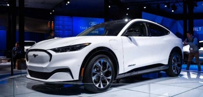 Приостановлены продажи Ford Mustang Mach-E