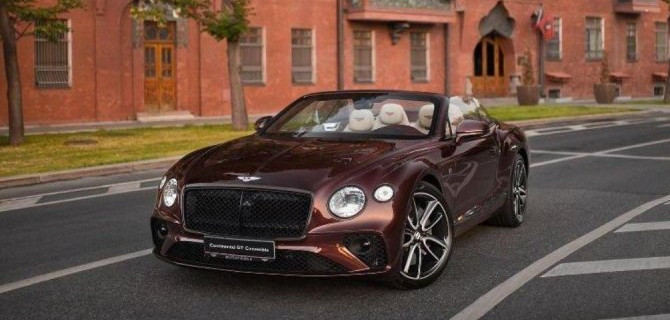 У кабриолетов Bentley Continental GTC «едет крыша»