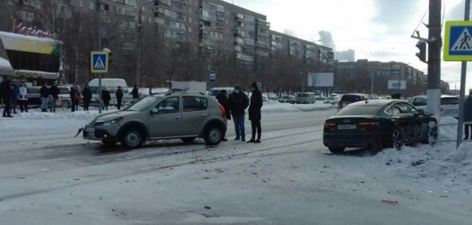В Магнитогорске на тротуаре опасно считать ворон