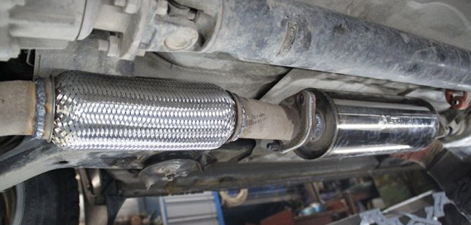 Почему автовладельцам стоит лишний раз подумать, прежде чем удалять катализатор