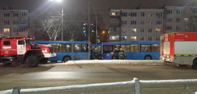 При столкновении автобусов в Брянске, два человека пострадали