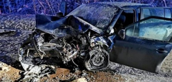 При столкновении двух иномарок в Котласском районе, женщина-водитель погибла