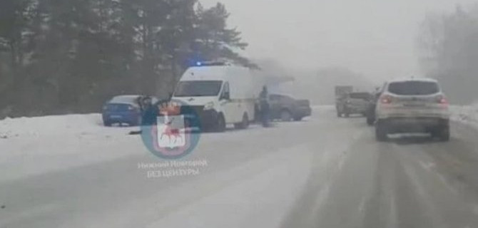 Под Нижним Новгородом в аварии два человека погибли, трое ранены