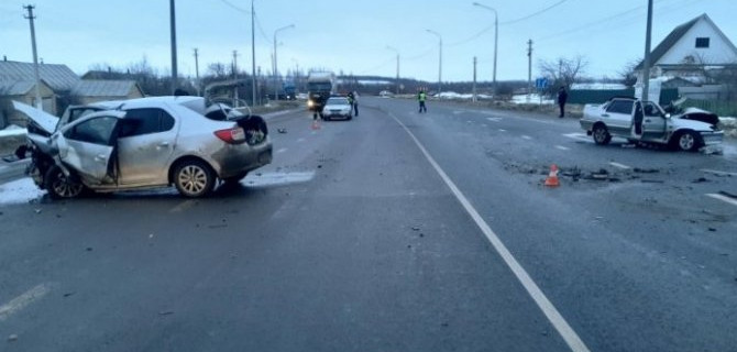 58-летний мужчина погиб в результате столкновения двух легковушек в Мордовии