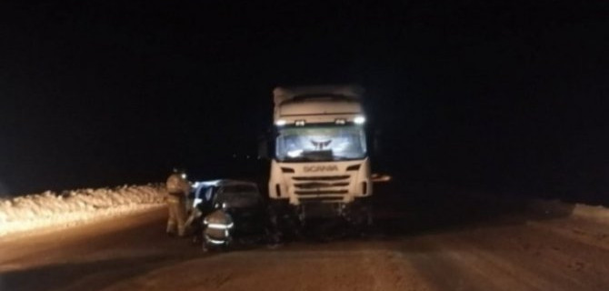 Лобовое столкновение «Жигулей» с грузовиком в Мордовии, погиб человек