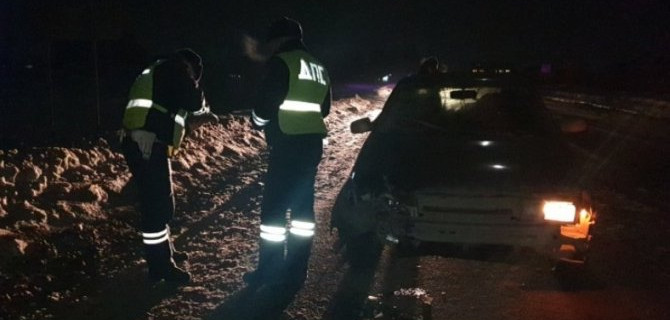 Водитель ВАЗа в Екатеринбурге насмерть сбил пешехода на темной дороге