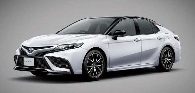 Обновлена японская версия Toyota Camry