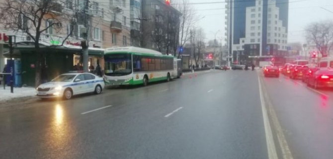 Мэрия Воронежа специально закупила новые ЛиАЗы, чтобы 42-летний водитель «обновил» их в ДТП