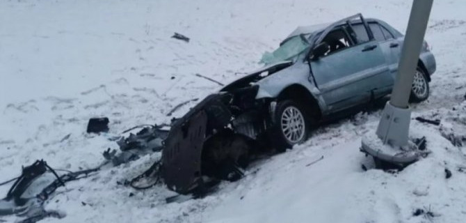 «Вольво» и «Мицубиси» сошлись в лобовой атаке, 23-летняя жительница Воронежа скончалась сразу