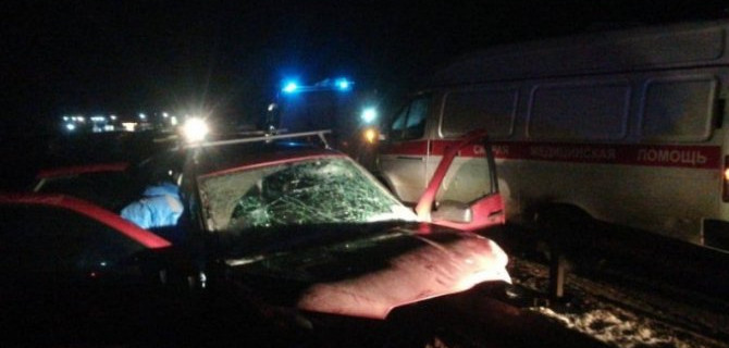 Пенсионер под Энгельсом вступил в поединок с отбойником, и — проиграл