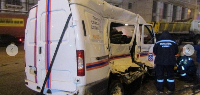 Спасателей пришлось спасать в центре Ижевска