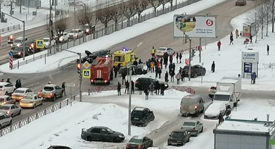 Страшная авария на проспекте Фрунзе в Ярославле_2