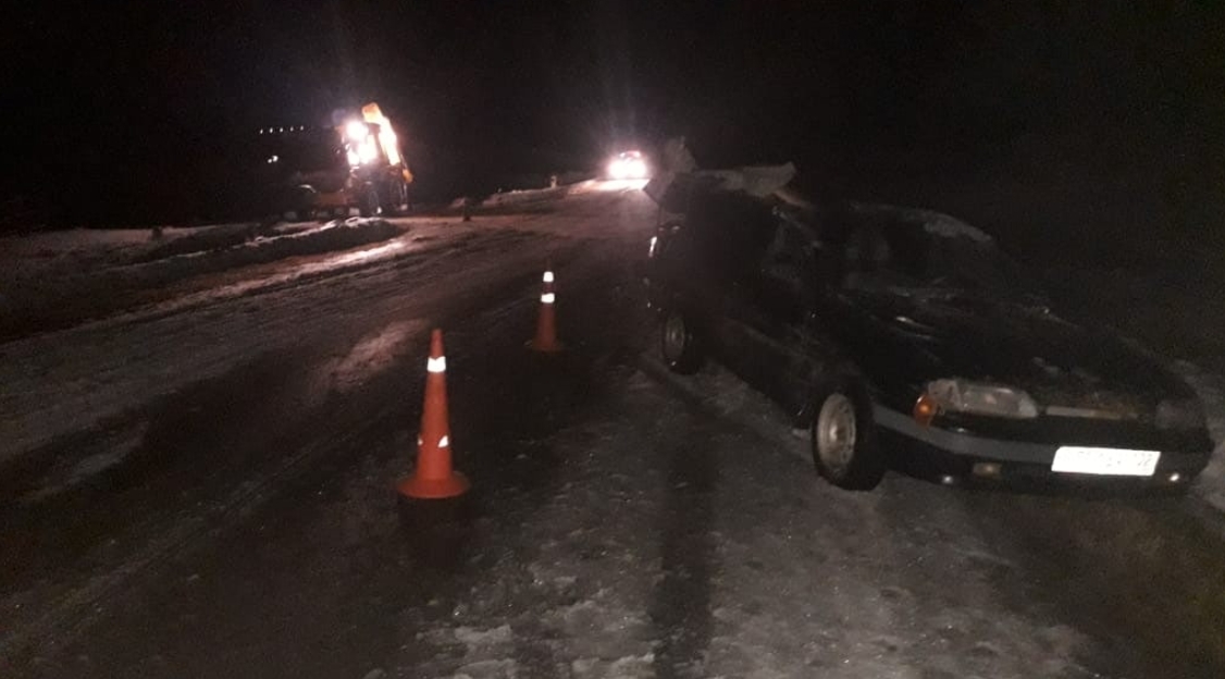 В Шарлыкском районе авария с пострадавшим, экскаватор-погрузчик оказался крепче его головы_2