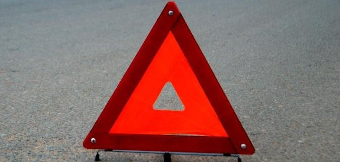 Автомобиль загорелся на улице Миклухо-Маклая в Москве