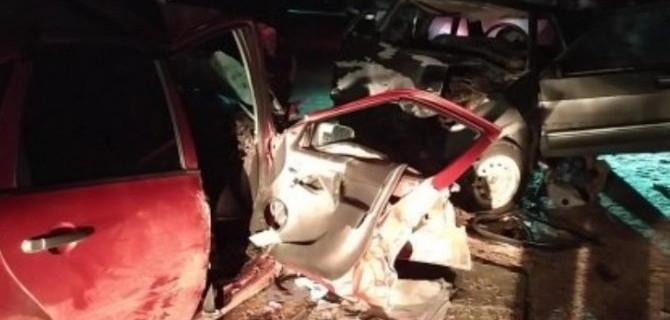 Три человека пострадали в Пензенской области от столкновения двух отечественных легковушек