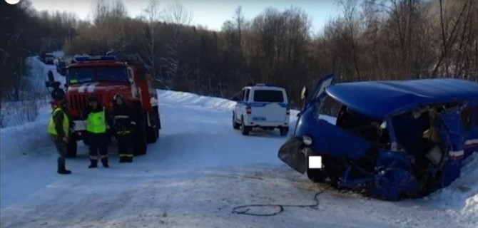 В Лузском районе Кировской области занесло грузовик, пострадали 2 человека