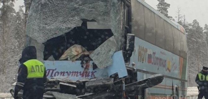 В смертельную аварию попал автобус, перевозивший пассажиров из Чувашии в Москву