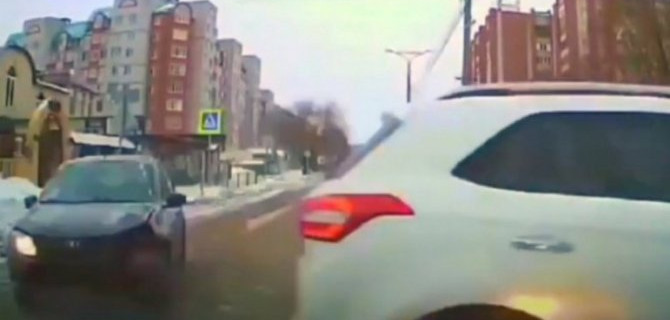 Так было всегда: блондинкам ПДД не указ