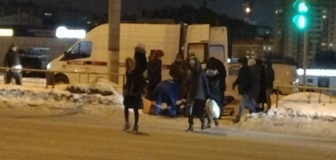 В Чебоксарах на переходе девушку сбила маршрутка