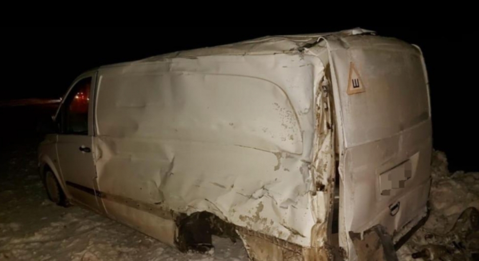 Из-за ошибки водителя «Вольво» - пять машин в мясо, один человек в больнице_2