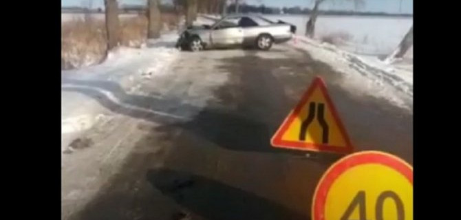 Летняя резина привела «Мерседес» к краху у Куршского залива