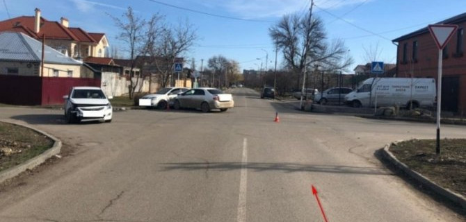 Тройное ДТП в Минеральных Водах, в котором четыре человека пострадали