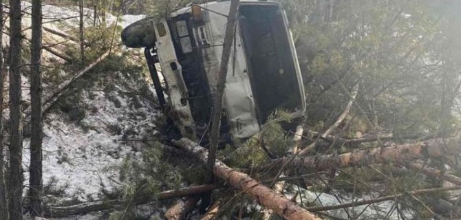 В Бурятии авария с участием микрогрузовика, погиб человек