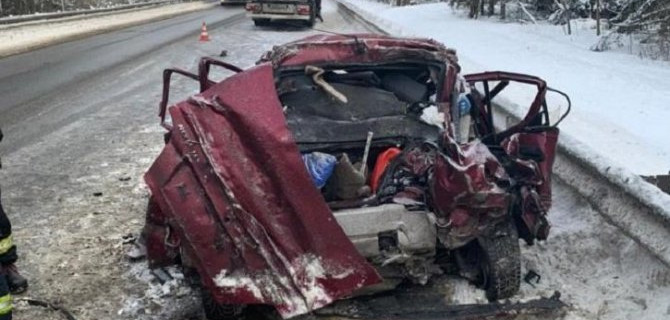Три человека погибли в ДТП в Тихвинском районе Ленобласти
