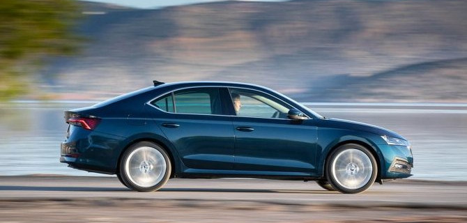 ŠKODA OCTAVIA вышла в финал европейского конкурса "Автомобиль 2021 года"  