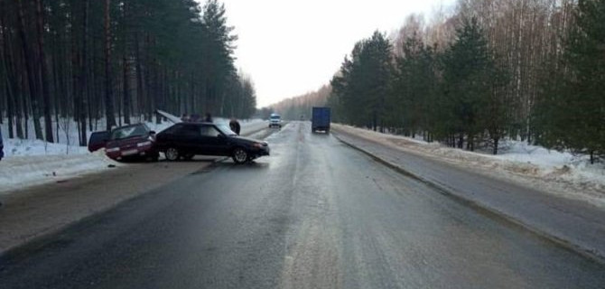 23-летний водитель ВАЗа пострадал в ДТП в Трубчевском районе Брянской области