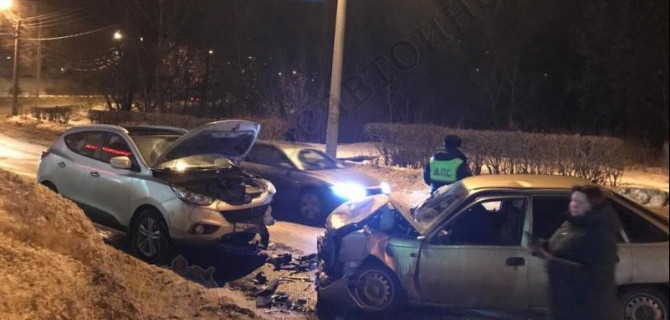 Два человека пострадали в ДТП в Новомосковске