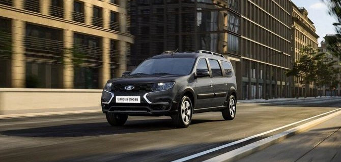 Универсалы Lada Largus FL появились в дилерских салонах