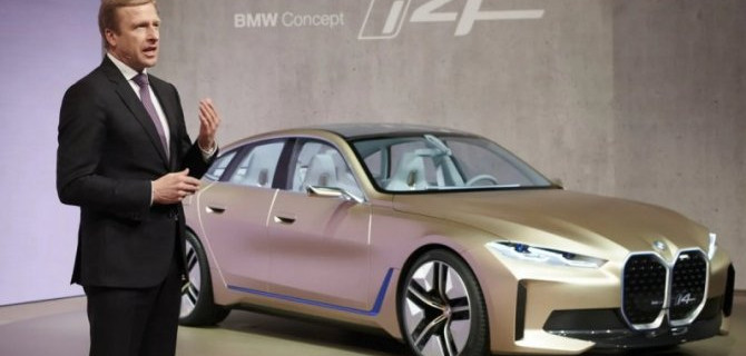 Глава BMW предсказал снижение продаж электромобилей Tesla