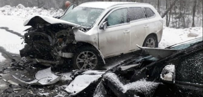 Четыре человека пострадали в ДТП в Калужской области