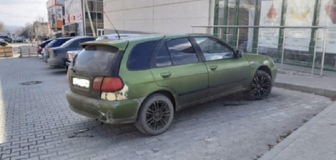 В Волгограде парень без прав сбил пешехода и скрылся