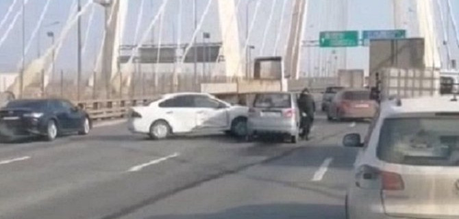 ДТП на КАД вызвало серьезную пробку